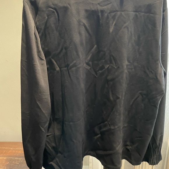 Black Chico’s blouse with beautiful sleeve 3/xl - Picture 4 of 4